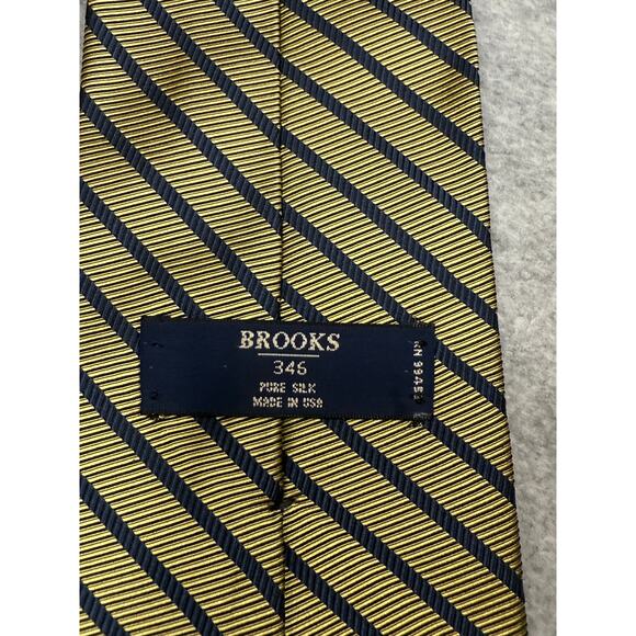 Brooks 346 Silk Gold Navy Stripe Neck Tie - Picture 2 of 6